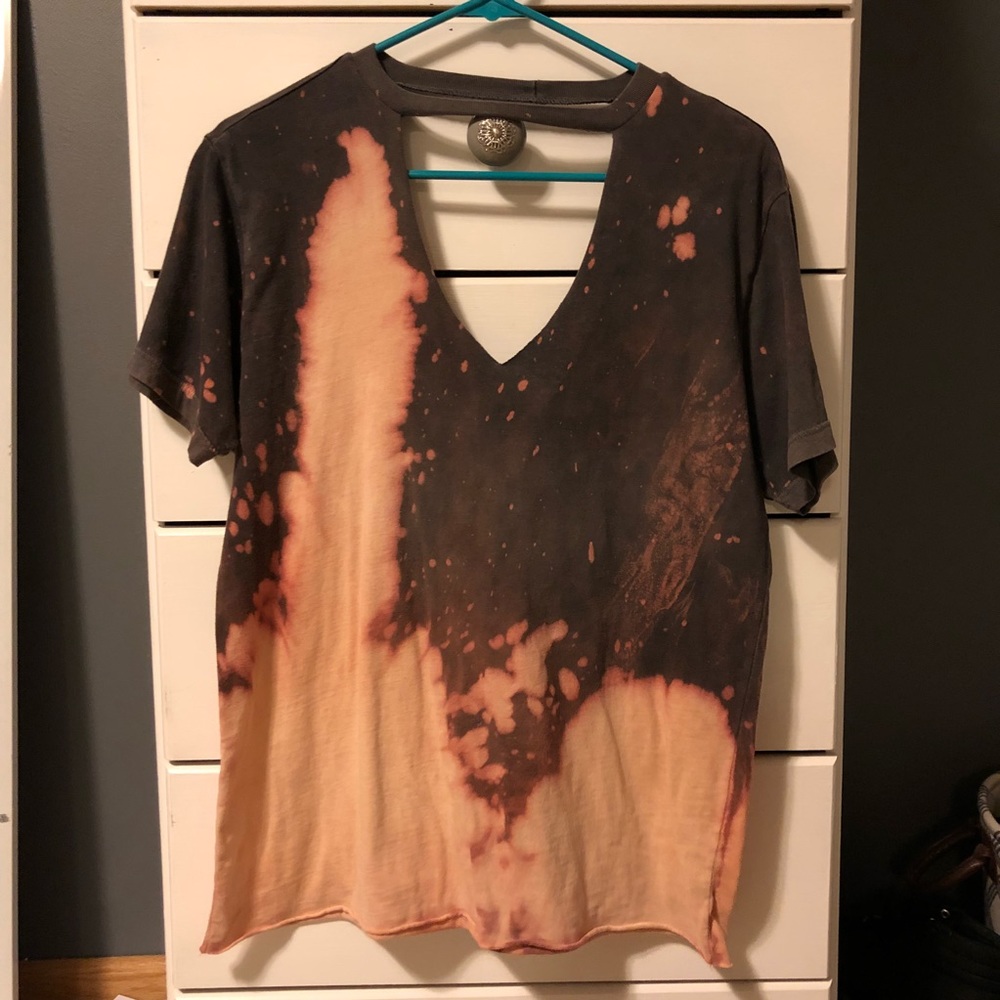 Medium Buckle Acid Wash Short Sleeve Tee